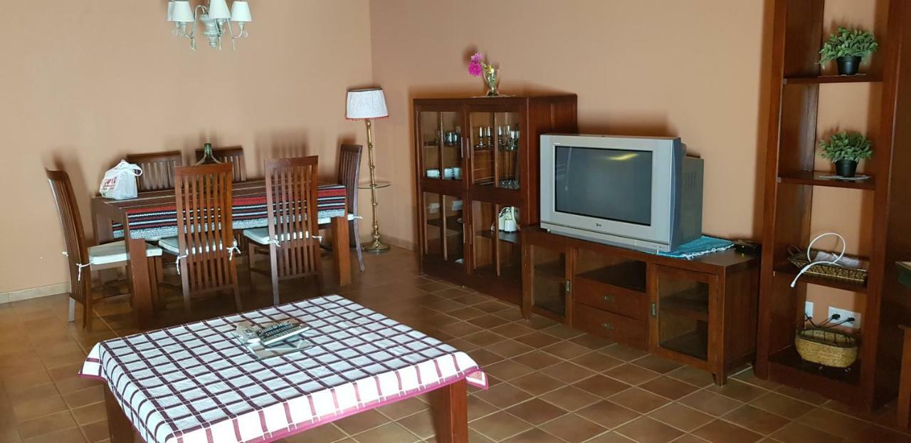 Apartamentossierradegata La Noguera Villamiel Екстериор снимка